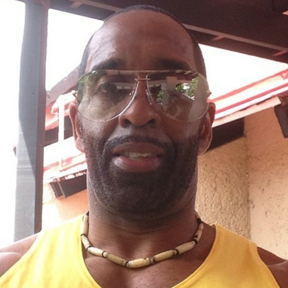 Meet your Posher, Darrell - Picture 1 of 1